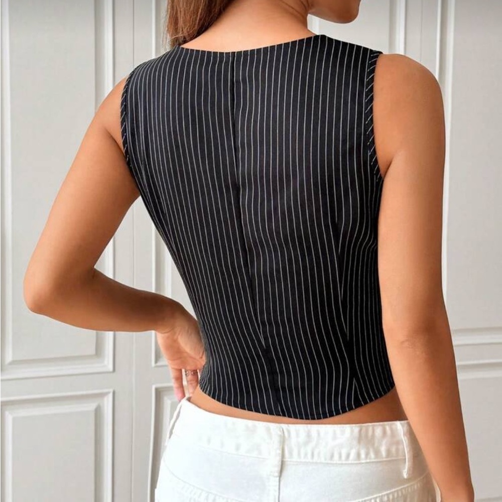 Black and White Bustier Fitted Camisole Women's Top - Picture 3 of 3